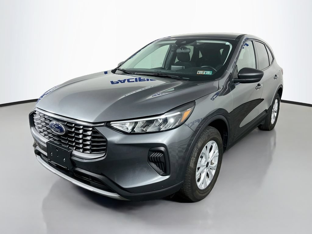 Certified 2025 Ford Escape Active AWD/4WD image 3