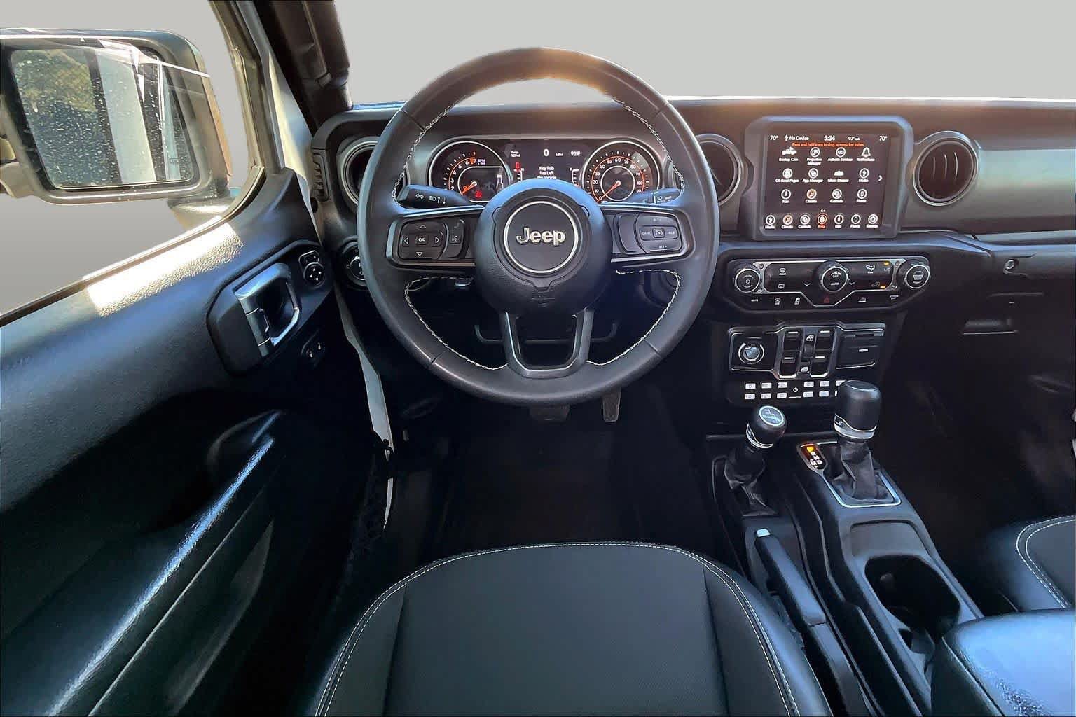 Used 2023 Jeep Gladiator Sport AWD/4WD image 8