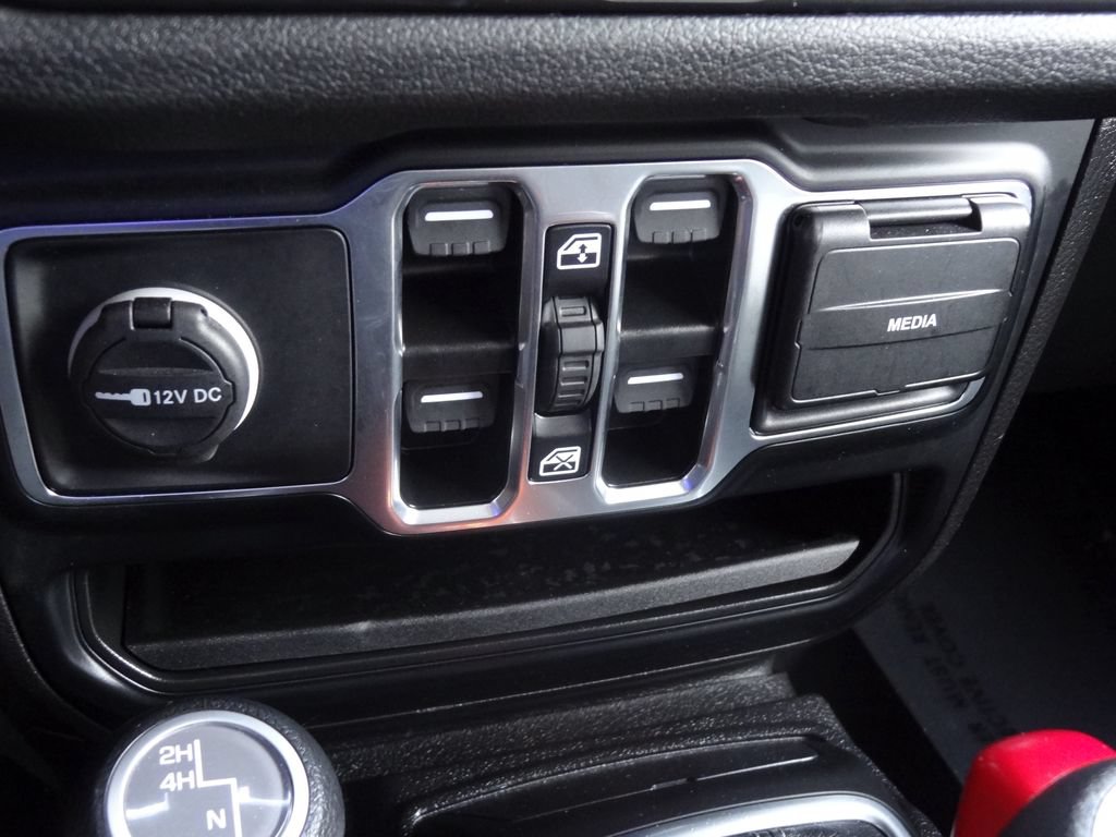 Used 2024 Jeep Wrangler Unlimited Sport AWD/4WD image 33