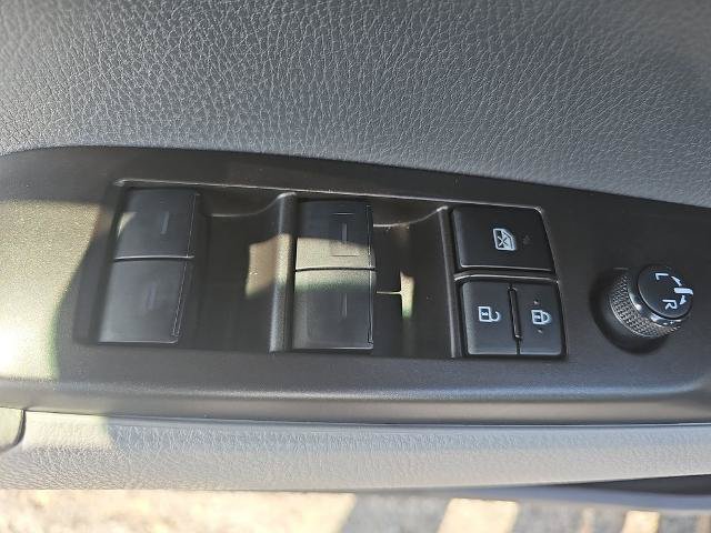 Used 2024 Toyota Camry SE AWD/4WD image 25