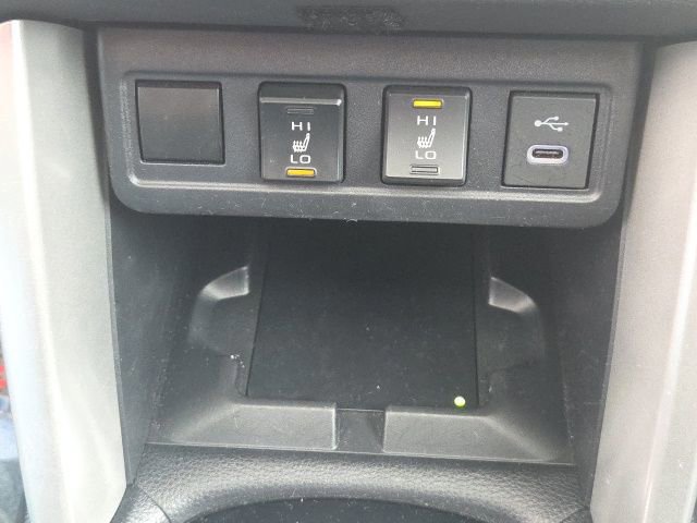 Used 2024 Toyota Corolla Cross XLE w/ Convenience Package image 35