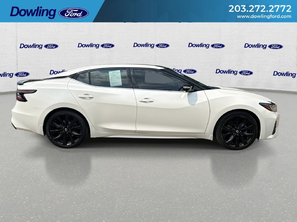 Used 2020 Nissan Maxima SR w/ Sport Mat Group FWD image 9