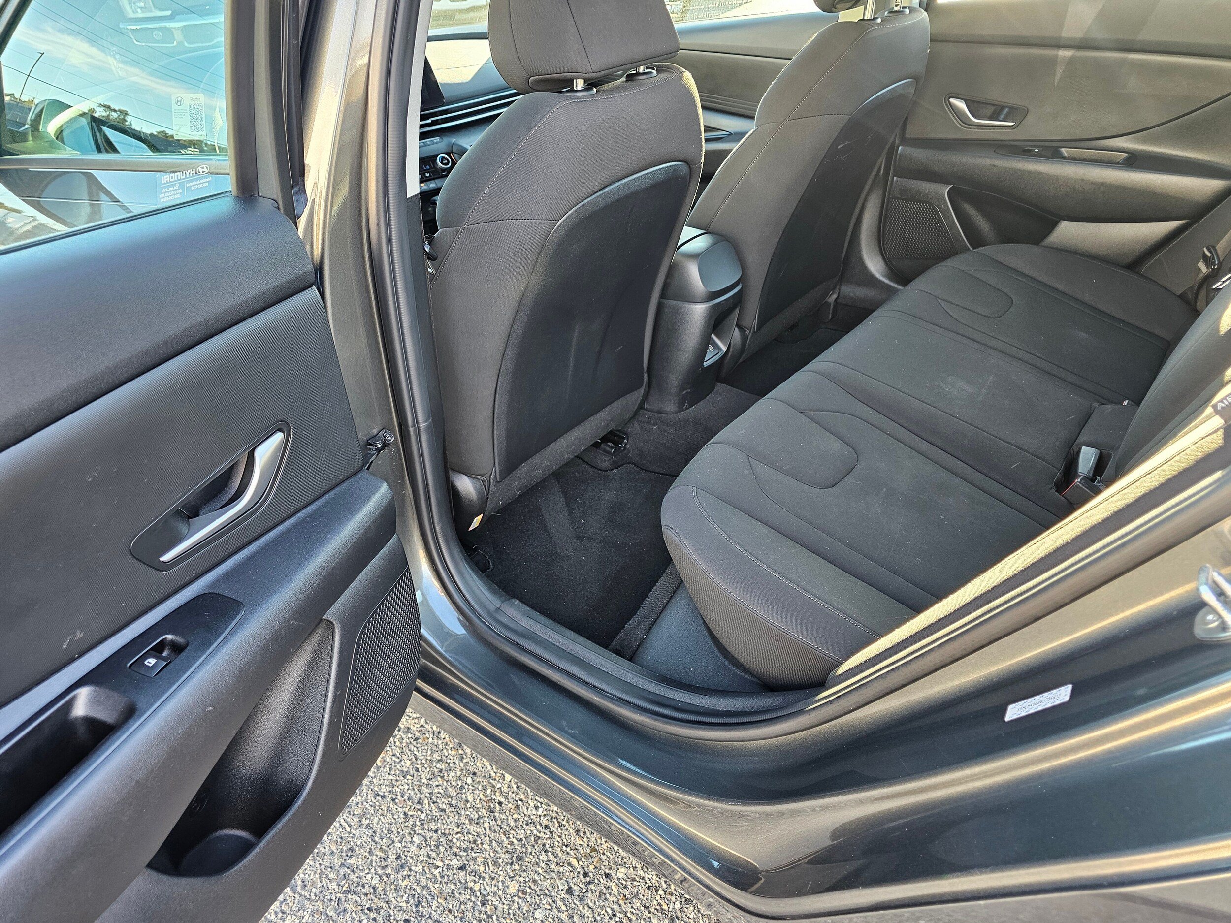 Used 2024 Hyundai Elantra SEL FWD image 15