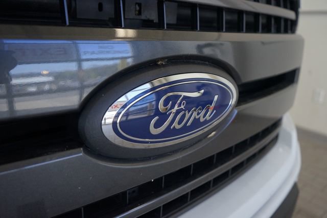 Certified 2019 Ford F150 XLT w/ Equipment Group 302A Luxury AWD/4WD image 19