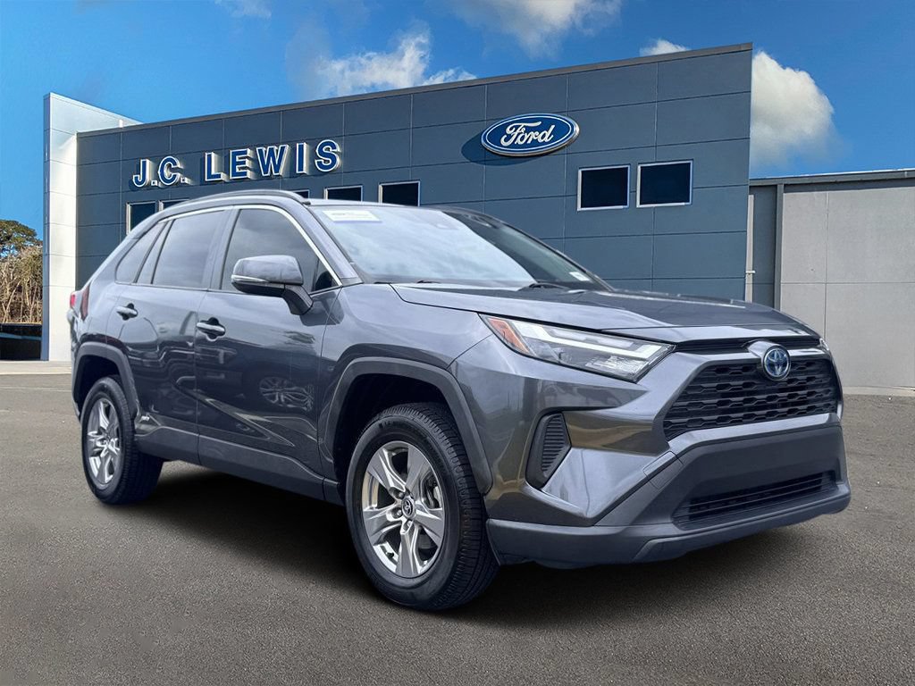 Used 2022 Toyota RAV4 XLE