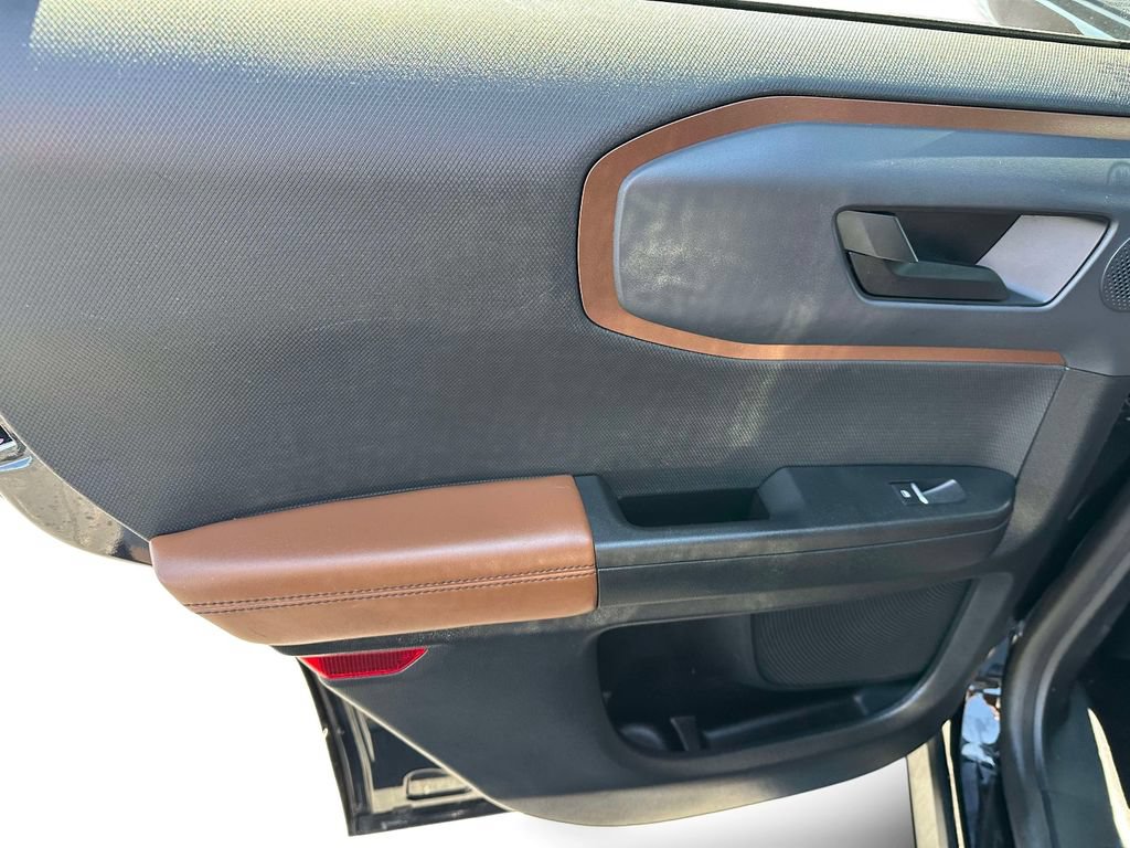 Certified 2021 Ford Bronco Sport Outer Banks w/ Outer Banks Package AWD/4WD image 12