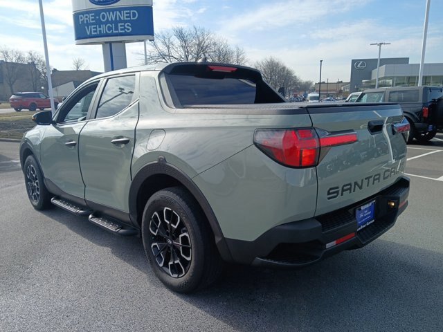 Used 2022 Hyundai Santa Cruz SEL AWD/4WD image 2