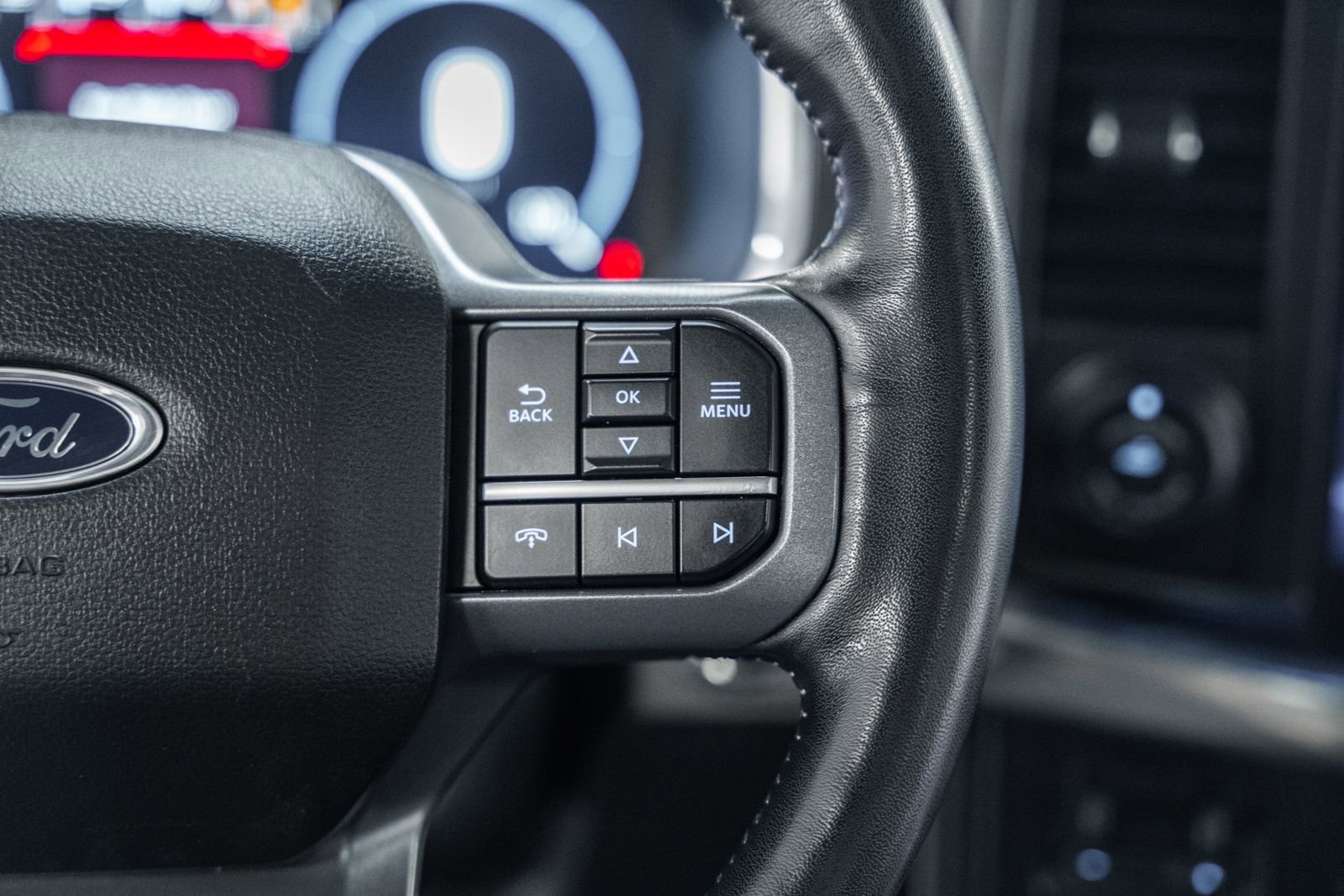 Certified 2023 Ford F150 Lariat w/ Equipment Group 502A High image 35