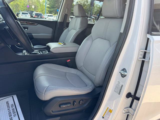 Used 2025 Honda Pilot Touring image 12