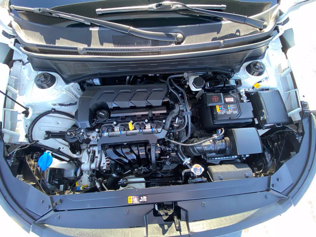 Used 2025 Hyundai Venue SEL FWD image 32