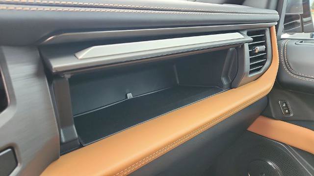 Certified 2023 Ford Expedition Platinum image 20