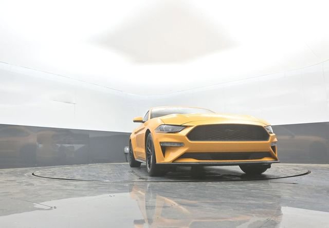 Certified 2022 Ford Mustang Coupe RWD image 31
