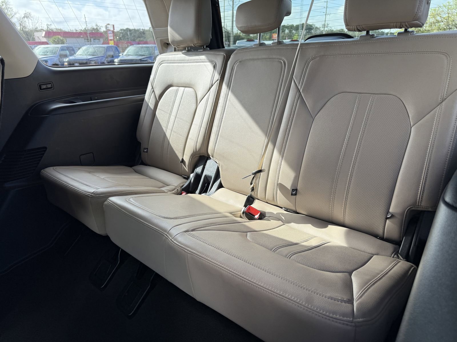 Certified 2024 Ford Expedition Limited image 16