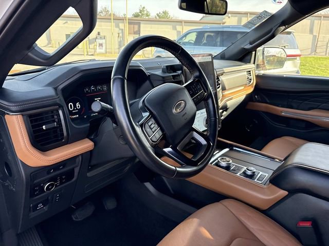 Certified 2024 Ford Expedition Platinum image 12