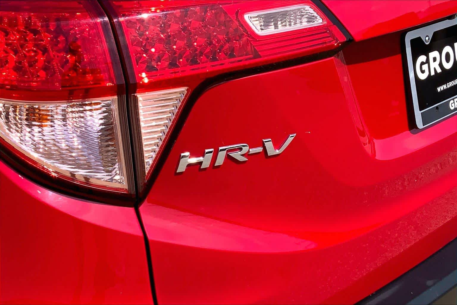 Used 2018 Honda HR-V LX image 10