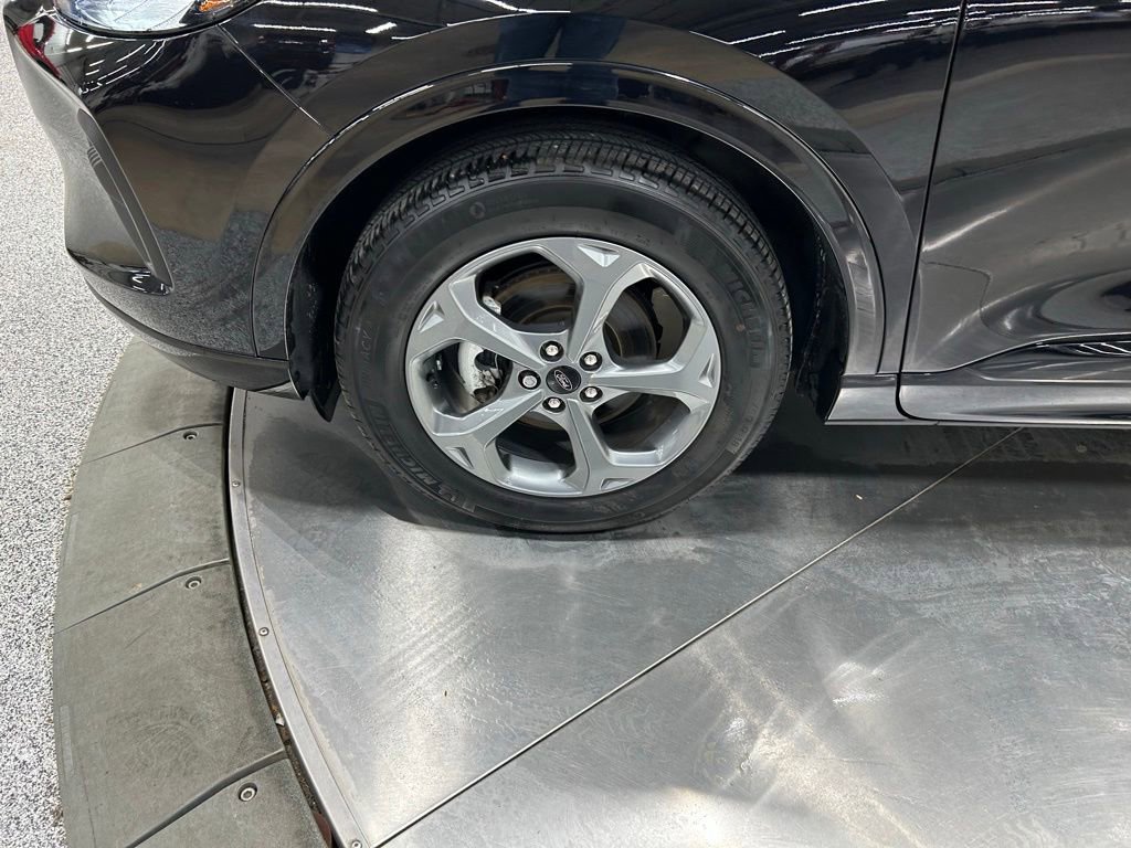 Certified 2024 Ford Escape ST-Line w/ Tech Pack #1 AWD/4WD image 29