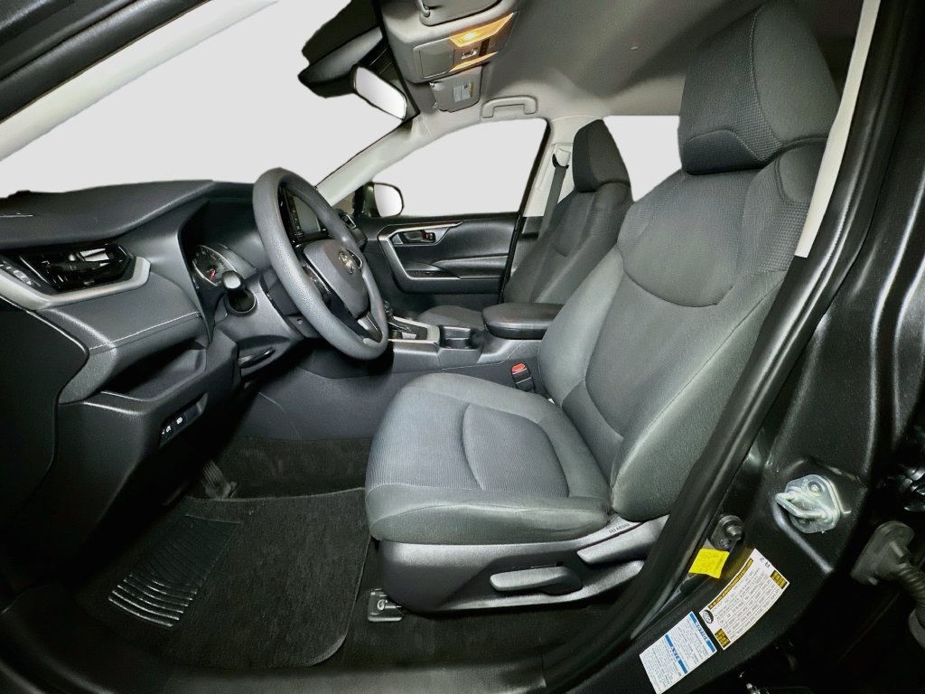 Used 2019 Toyota RAV4 LE w/ All Weather Liner Package AWD/4WD image 20