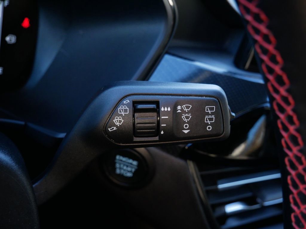 Certified 2025 Ford Escape ST-Line image 27