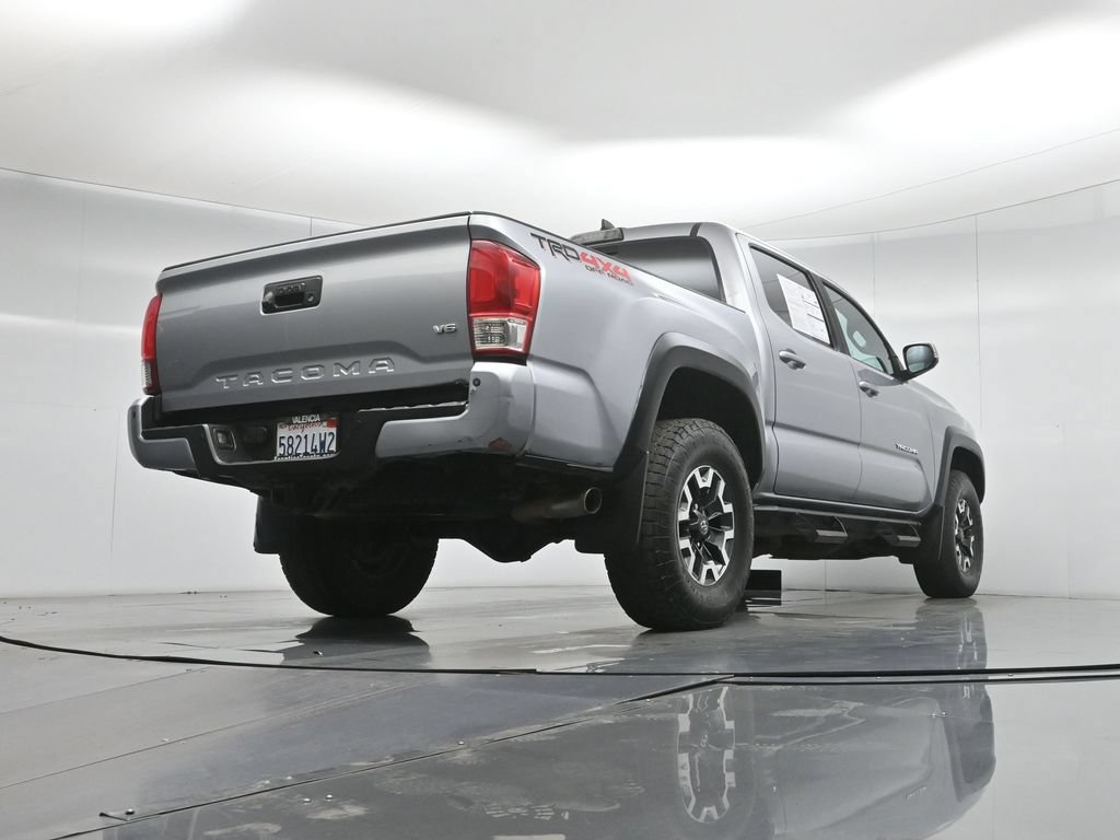 Used 2019 Toyota Tacoma TRD Off-Road w/ Technology Package AWD/4WD image 48