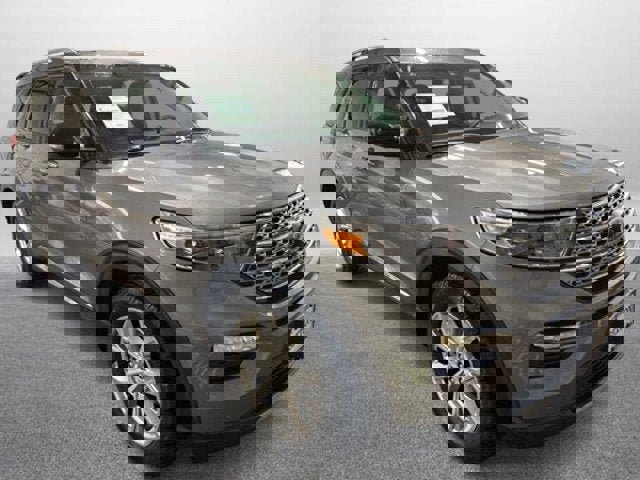 Certified 2021 Ford Explorer Limited w/ Equipment Group 301A image 5