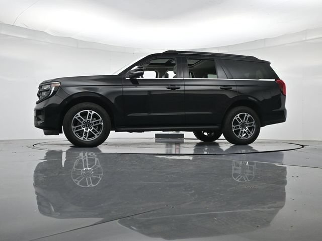 Certified 2025 Ford Expedition Active AWD/4WD image 41