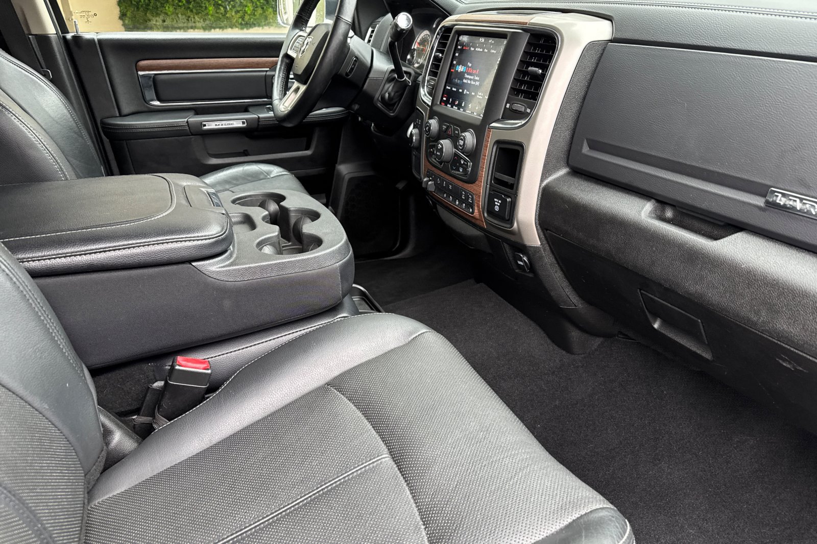 Used 2018 RAM 2500 Laramie w/ Off Road Package AWD/4WD image 15