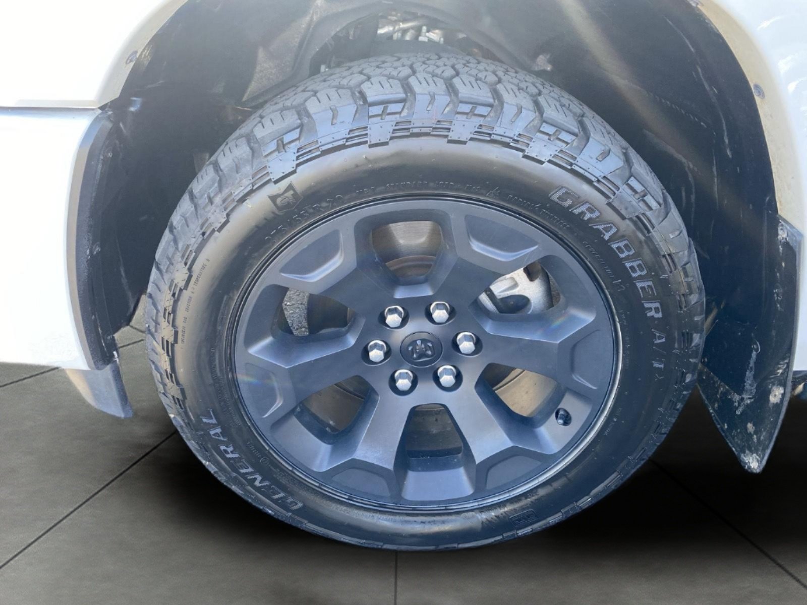 Used 2025 RAM 1500 Big Horn AWD/4WD image 5
