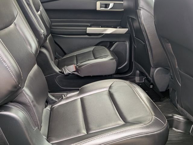 Certified 2023 Ford Explorer XLT w/ Equipment Group 202A AWD/4WD image 31