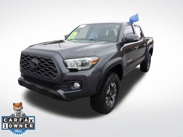 Used 2020 Toyota Tacoma TRD Off-Road image 3