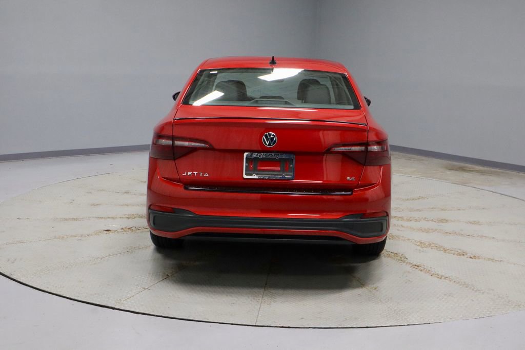 Used 2023 Volkswagen Jetta SE w/ Panoramic Sunroof Package FWD image 10