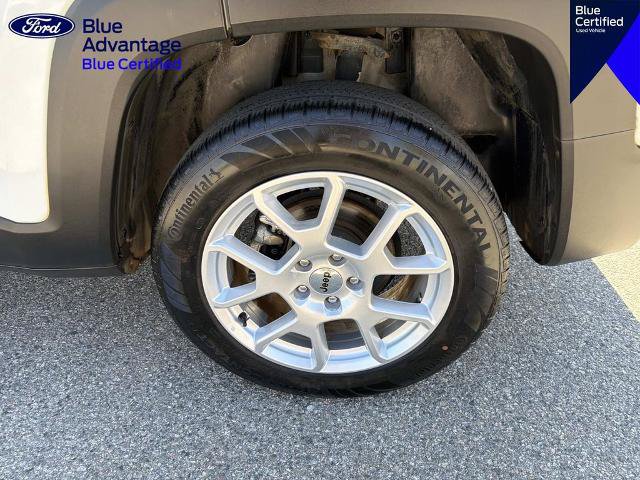 Used 2023 Jeep Renegade Latitude AWD/4WD image 8