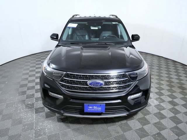 Certified 2024 Ford Explorer XLT w/ Equipment Group 202A AWD/4WD image 3