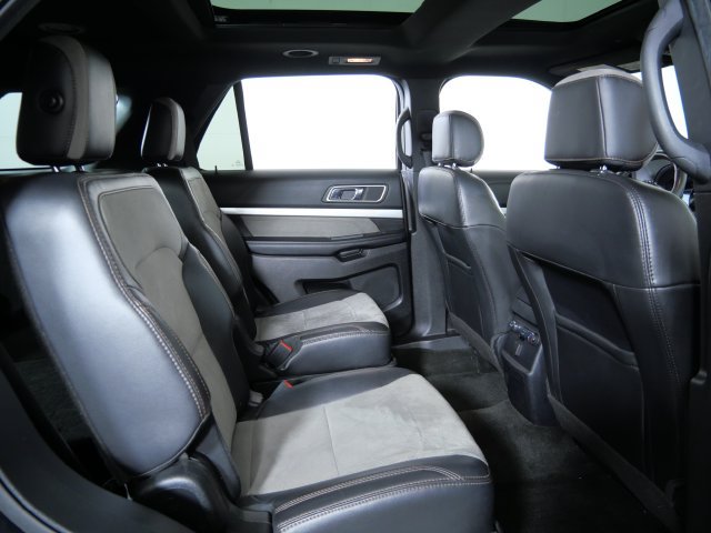 Certified 2017 Ford Explorer XLT w/ Equipment Group 202A AWD/4WD image 14