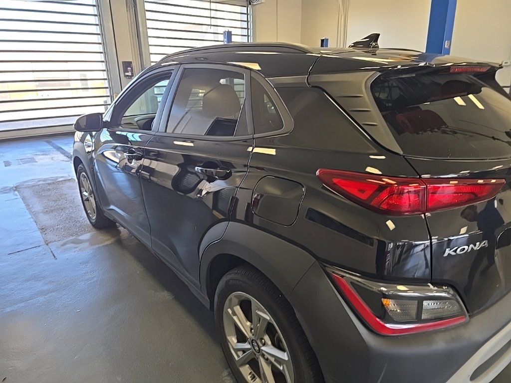 Used 2023 Hyundai Kona SEL w/ Convenience Package AWD/4WD image 4