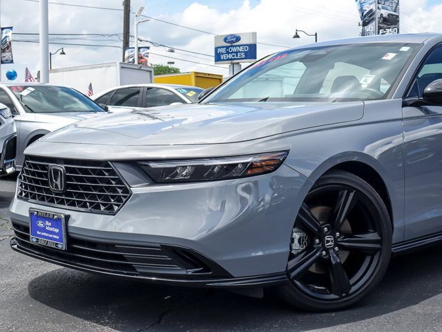 Used 2024 Honda Accord Sport image 3