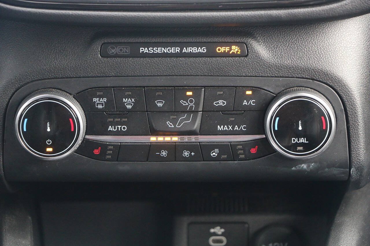 Certified 2025 Ford Escape ST-Line Select AWD/4WD image 23