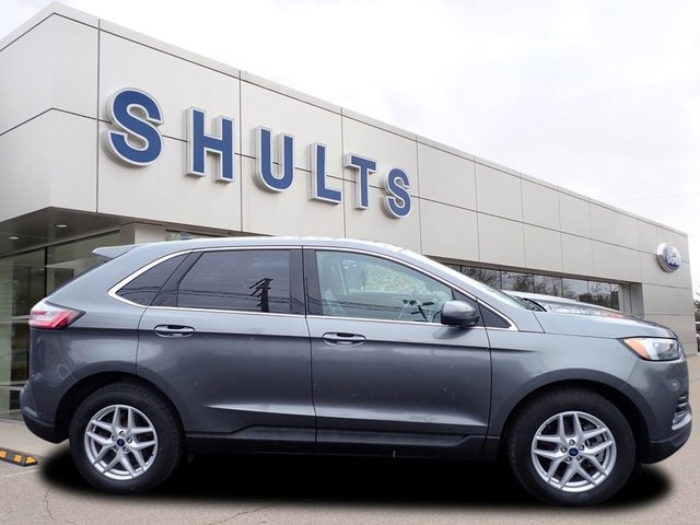 Certified 2022 Ford Edge SEL w/ Convenience Package image 2