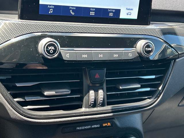 Certified 2025 Ford Escape ST-Line Select AWD/4WD image 33