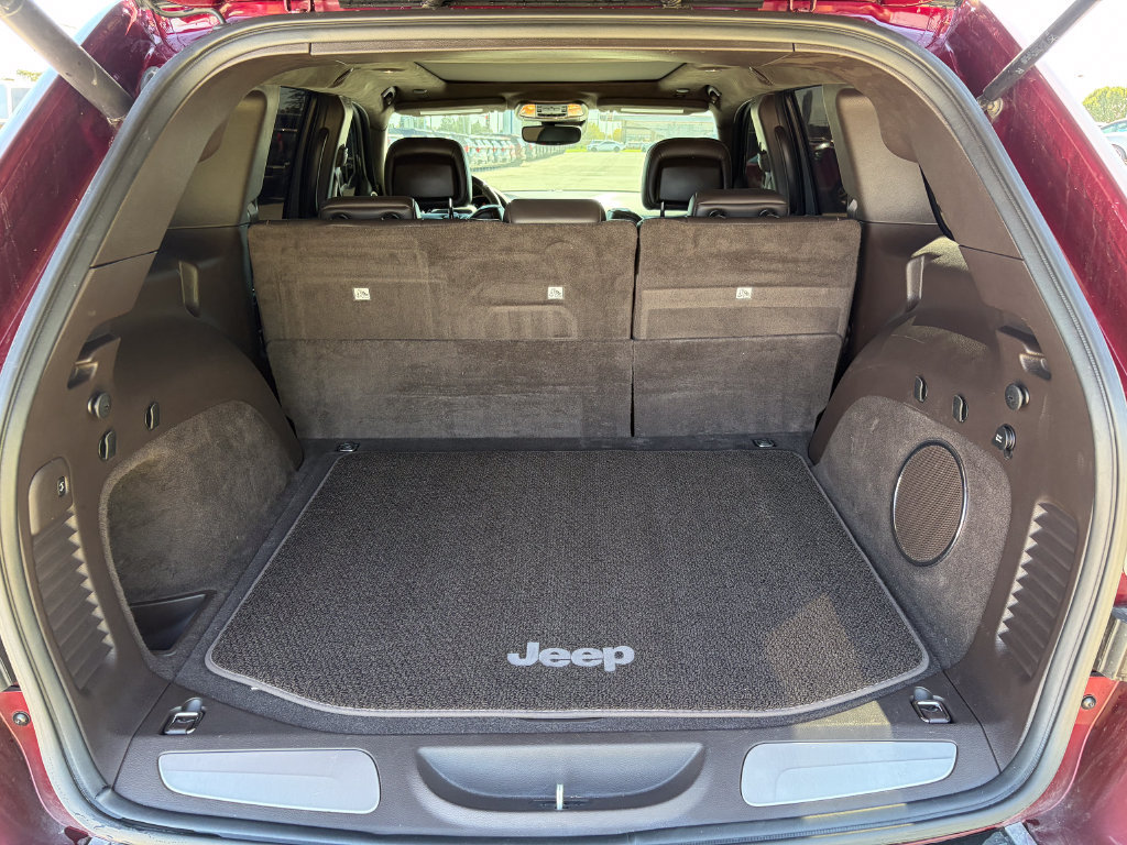 Used 2017 Jeep Grand Cherokee Summit AWD/4WD image 14