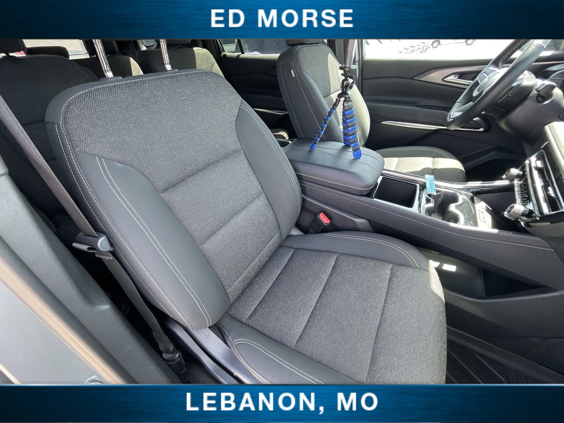 Used 2025 Chevrolet Traverse LT FWD image 26