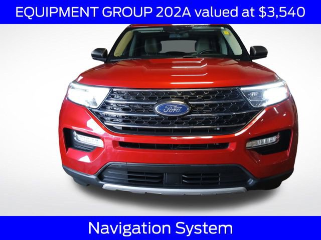 Certified 2022 Ford Explorer XLT w/ Equipment Group 202A AWD/4WD image 3