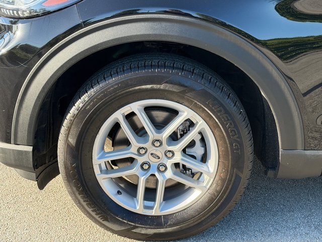 Certified 2026 Ford Explorer Active RWD image 13