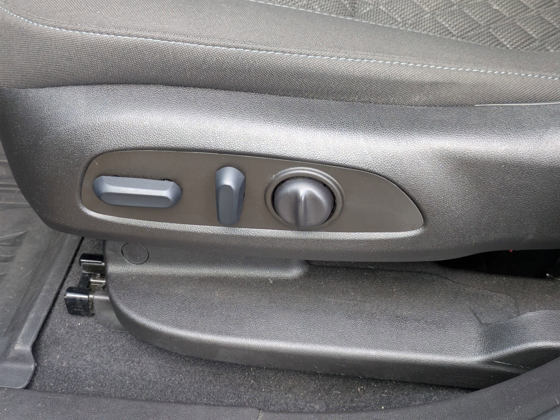 Used 2022 Chevrolet Blazer LT image 13