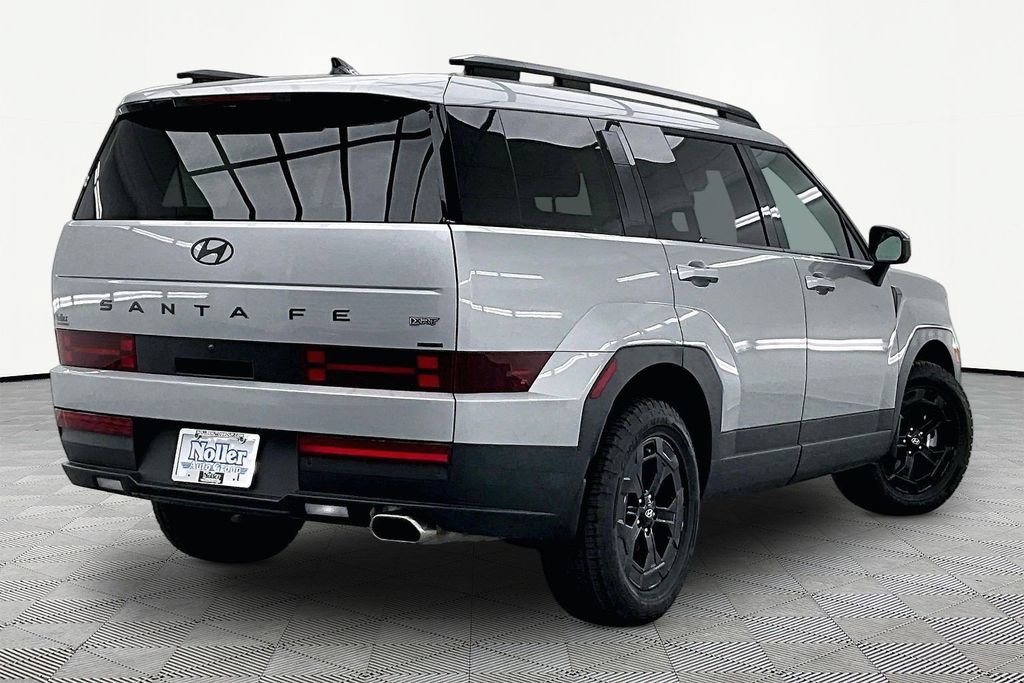 Used 2025 Hyundai Santa Fe XRT AWD/4WD image 2