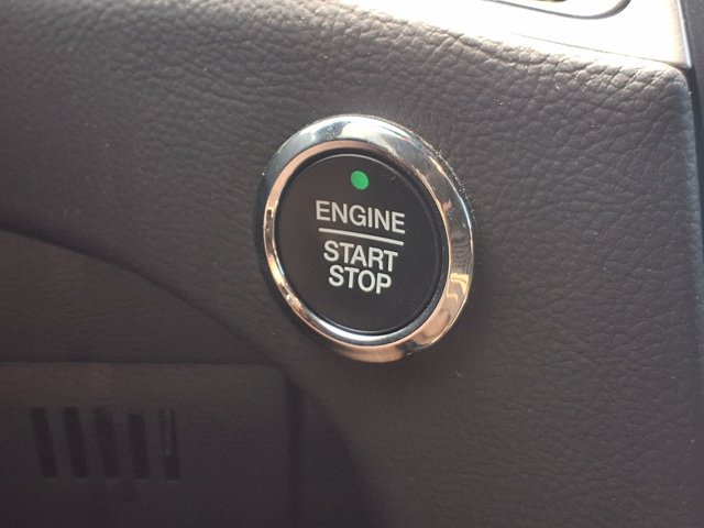 Certified 2024 Ford Edge ST-Line AWD/4WD image 12