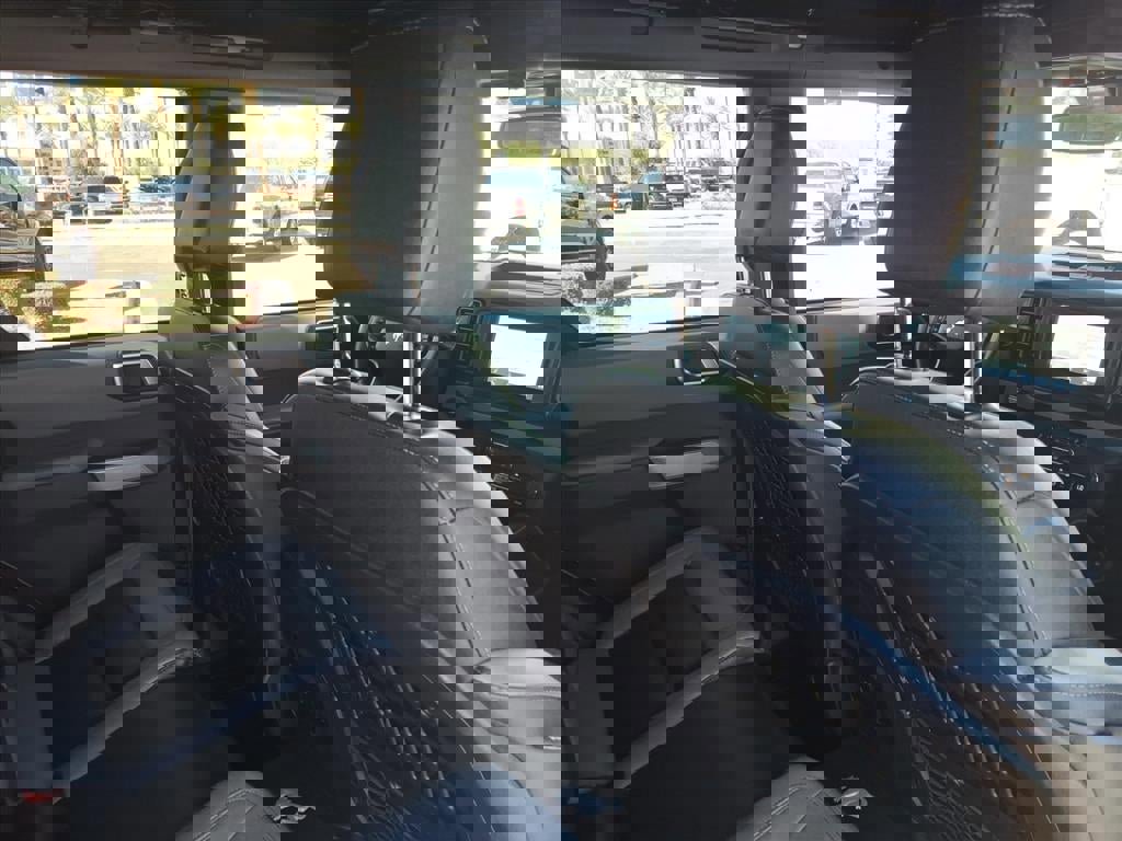 Certified 2023 Ford Bronco Black Diamond image 13