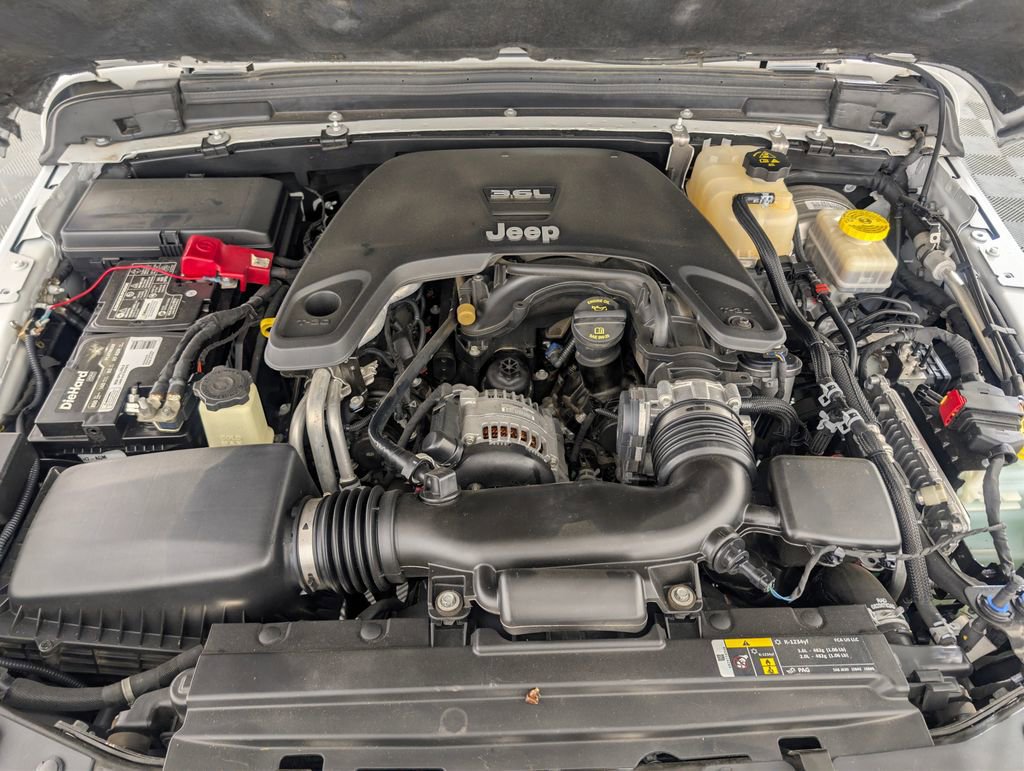 Used 2019 Jeep Wrangler Unlimited Sport S AWD/4WD image 8