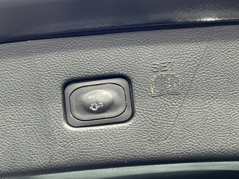 Certified 2022 Ford Edge SEL w/ Convenience Package image 44