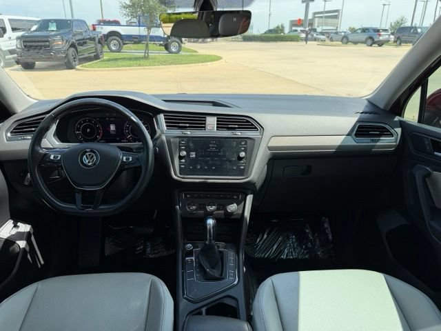 Used 2019 Volkswagen Tiguan SEL FWD image 24