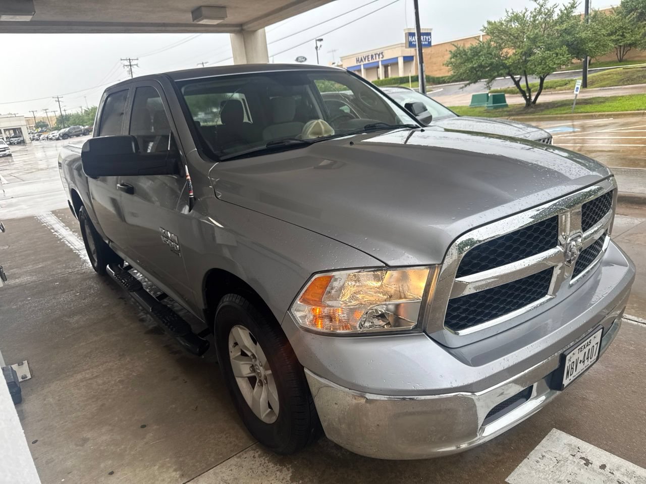 Used 2022 RAM 1500 Classic SLT w/ Trailer & Traction Group RWD image 3